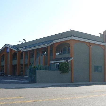 Americas Best Value Inn Corona Exterior photo