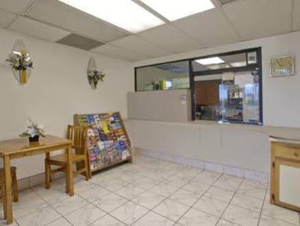 Americas Best Value Inn Corona Exterior photo