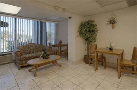 Americas Best Value Inn Corona Exterior photo