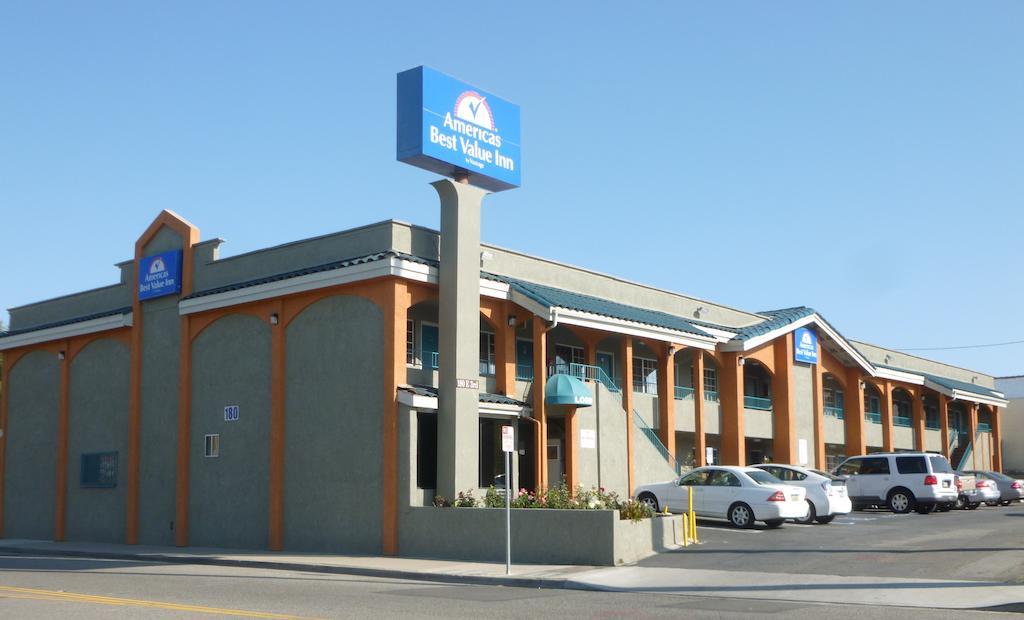 Americas Best Value Inn Corona Exterior photo