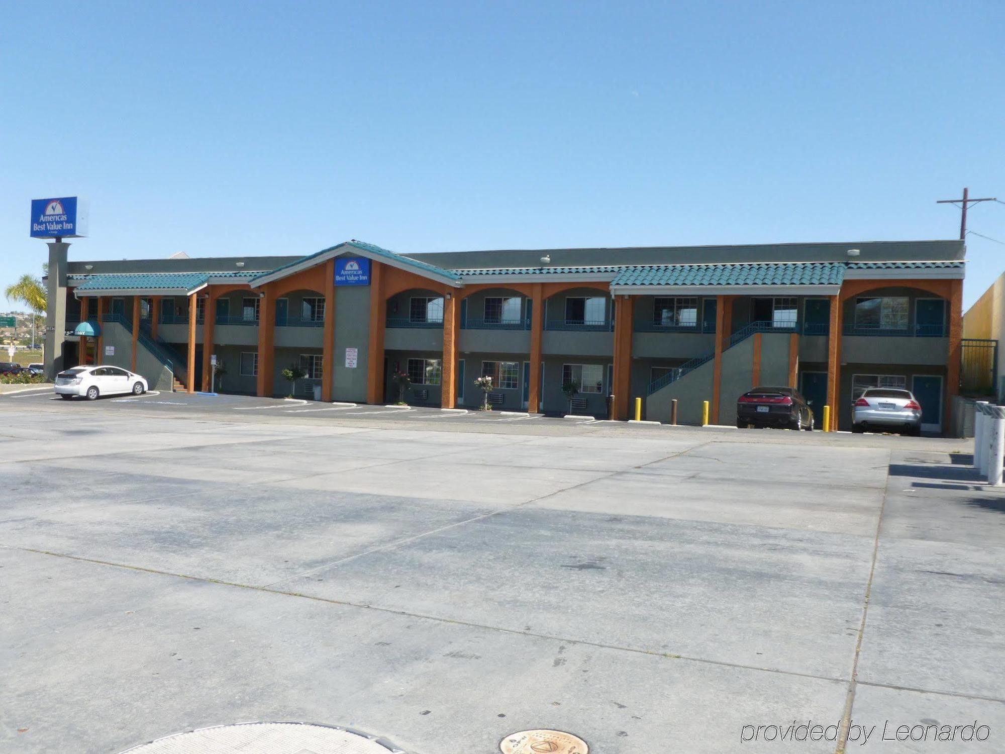 Americas Best Value Inn Corona Exterior photo